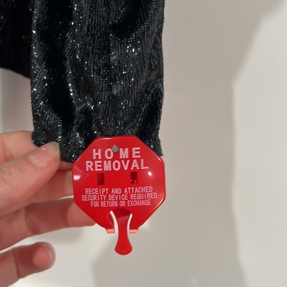 NWT Ramy Brook Black Metallic Sleeveless Top - Size M - Picture 4 of 4